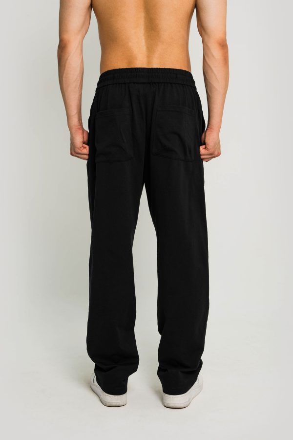 Training Club Members No Cuff Joggers – Black