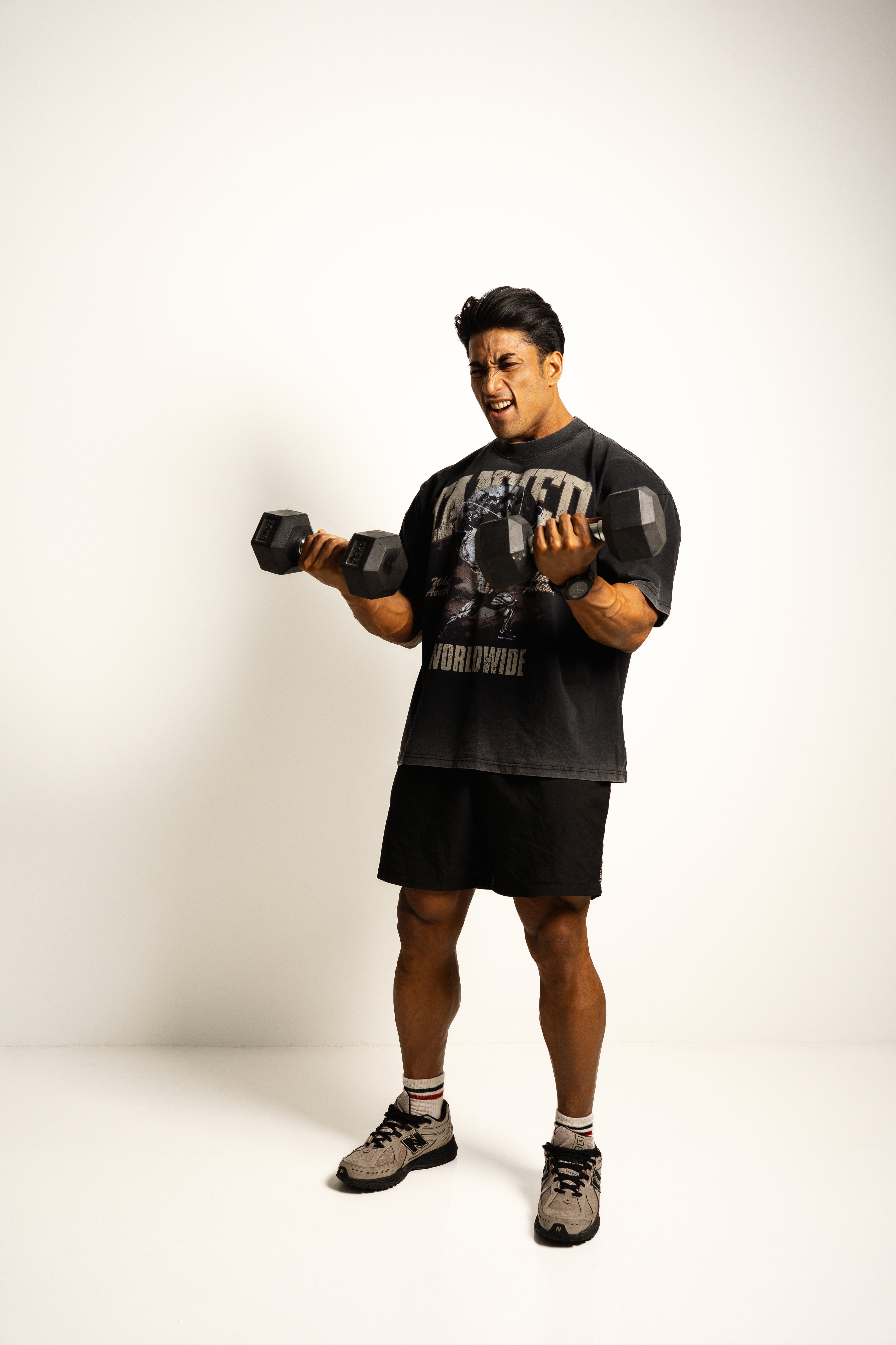 Global Gains Tee - Vintage Black
